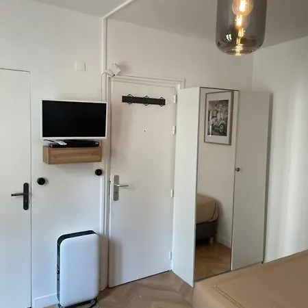 Apartment The Place To Be In